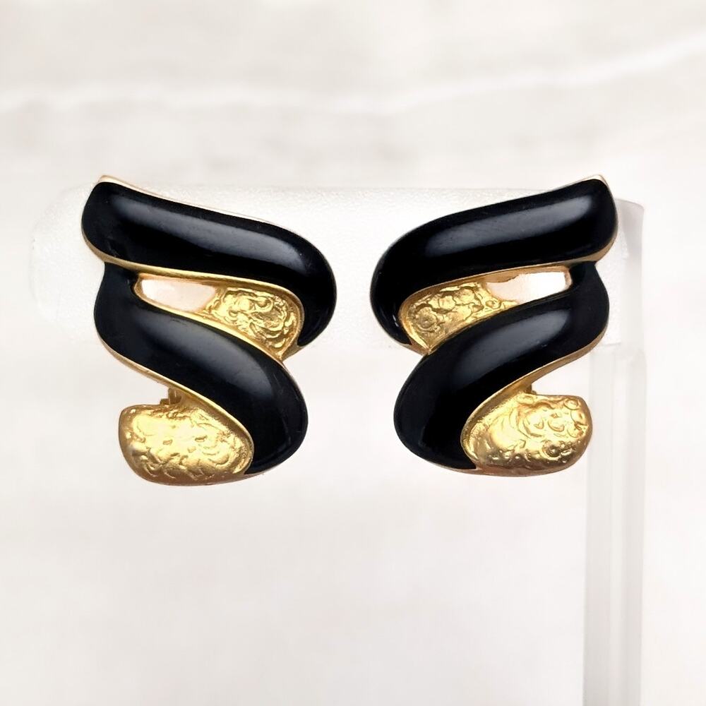 Vintage Clip On Earrings Black Enamel Gold Tone Swirl Statement Signed R